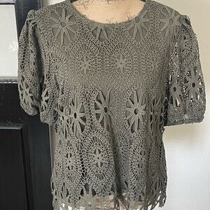 NWT. Ultra Pink Olive Crochet Lace Top, Sz XL